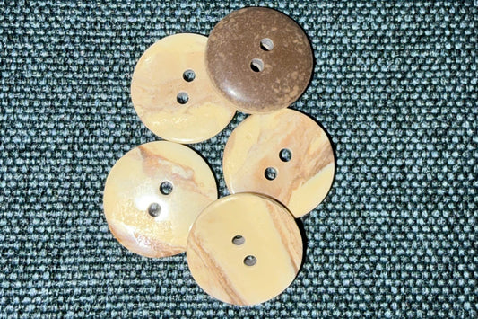 Marbled Button