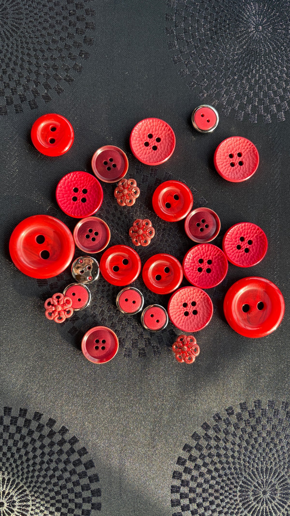 Cu Button Curated Buttons - Canadian based. Globally inspired.